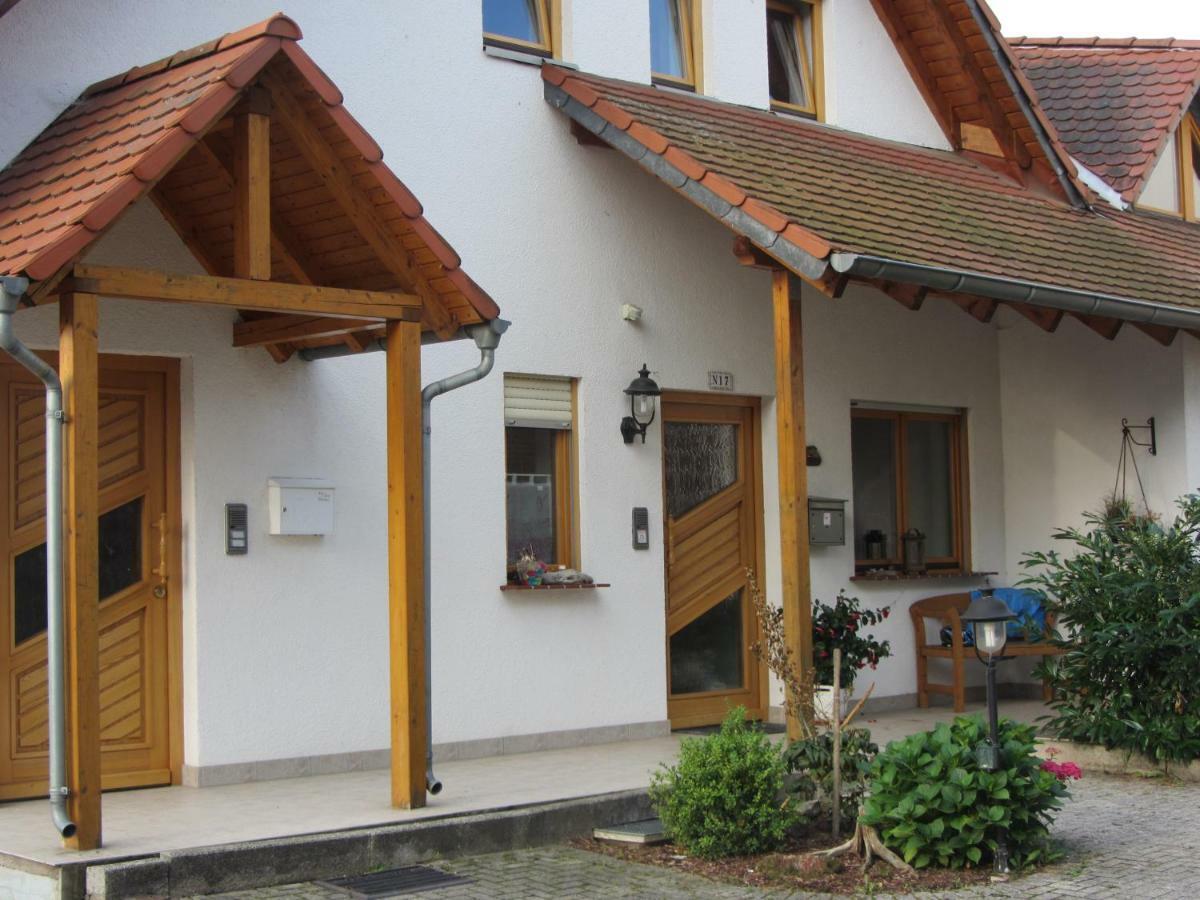 No. 17- / Oberkleen Appartement Langgons
